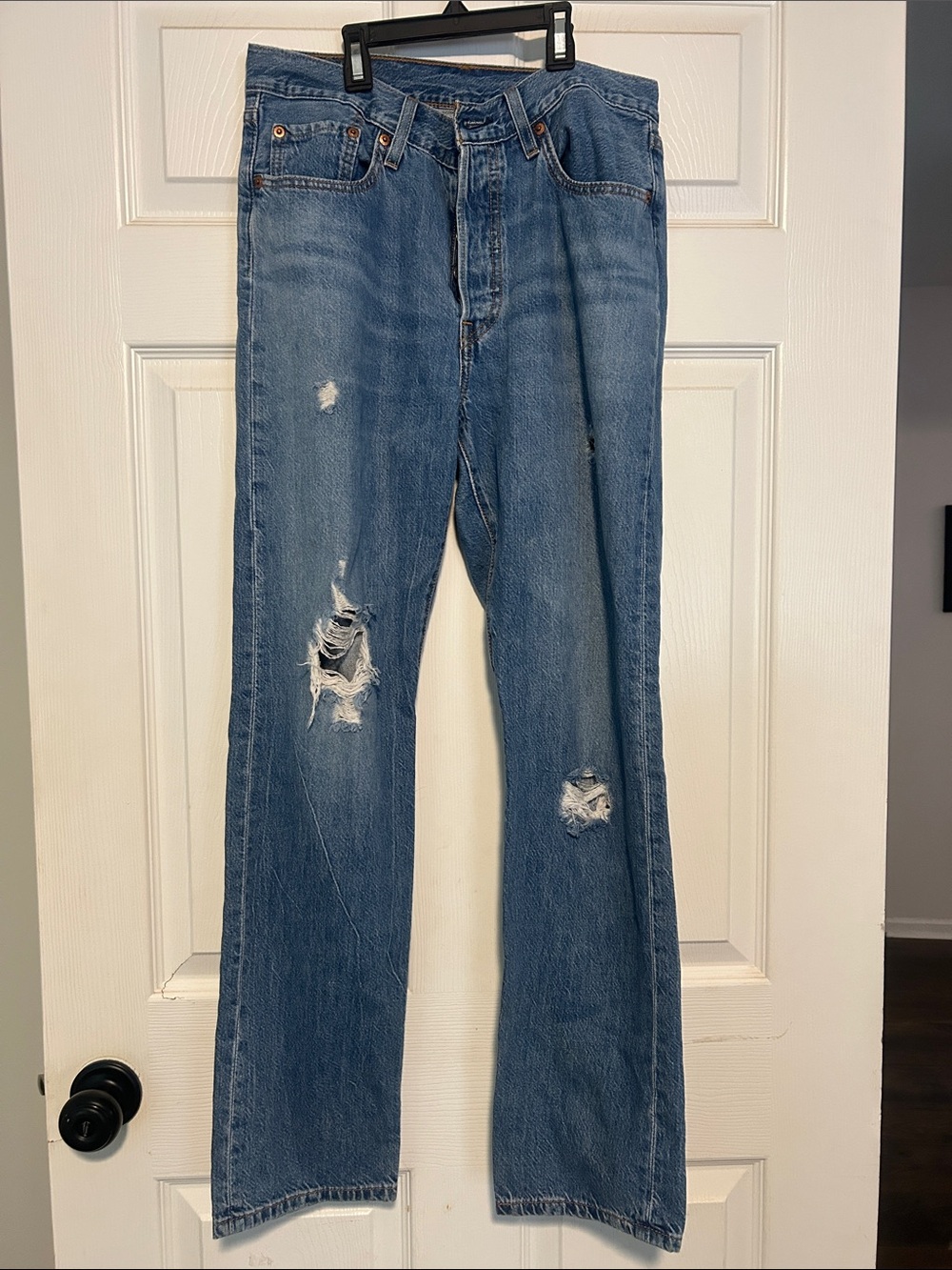 Levi's Straight-Leg Distressed Jeans in Blue